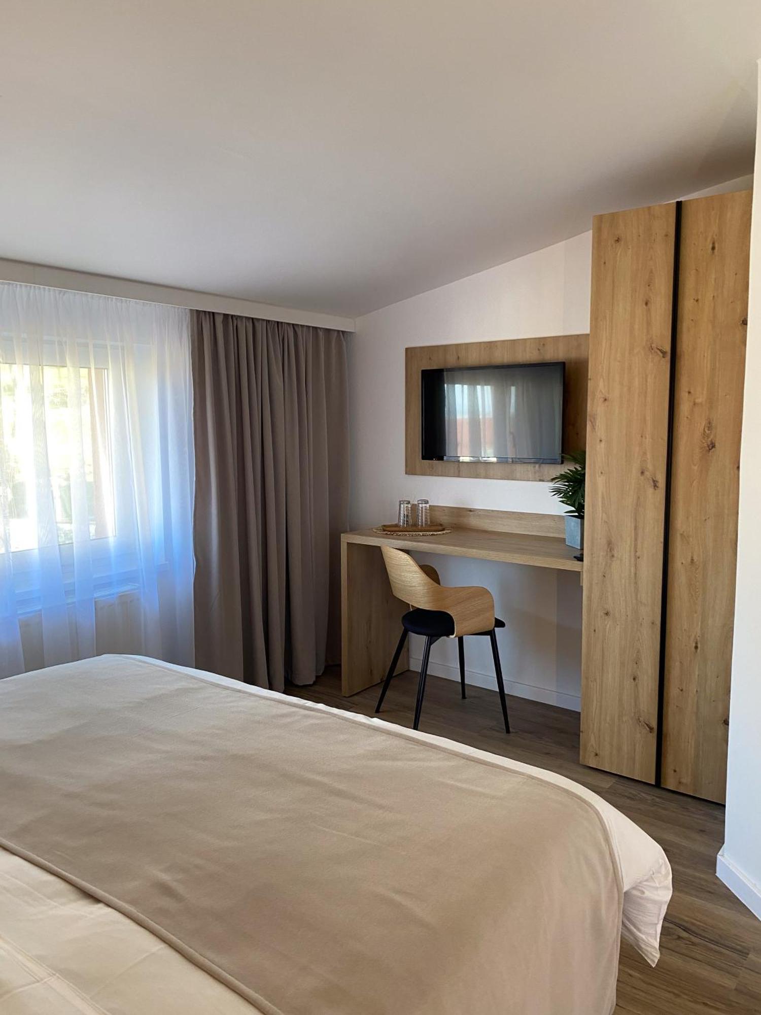 Hotel Casa Cristina à Braşov Extérieur photo