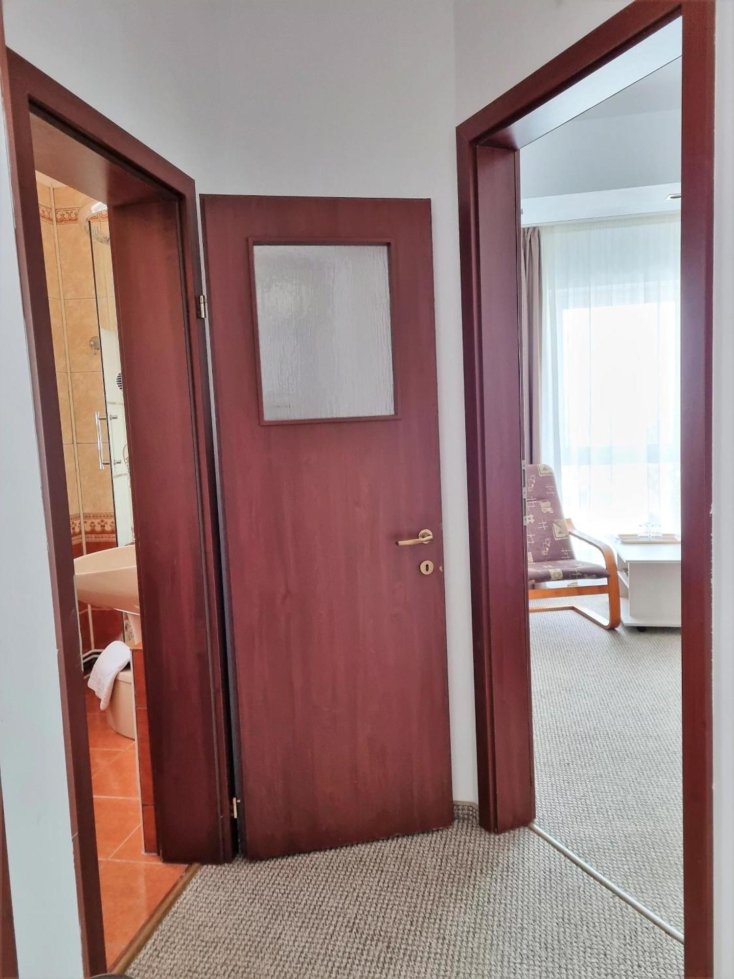 Hotel Casa Cristina à Braşov Extérieur photo