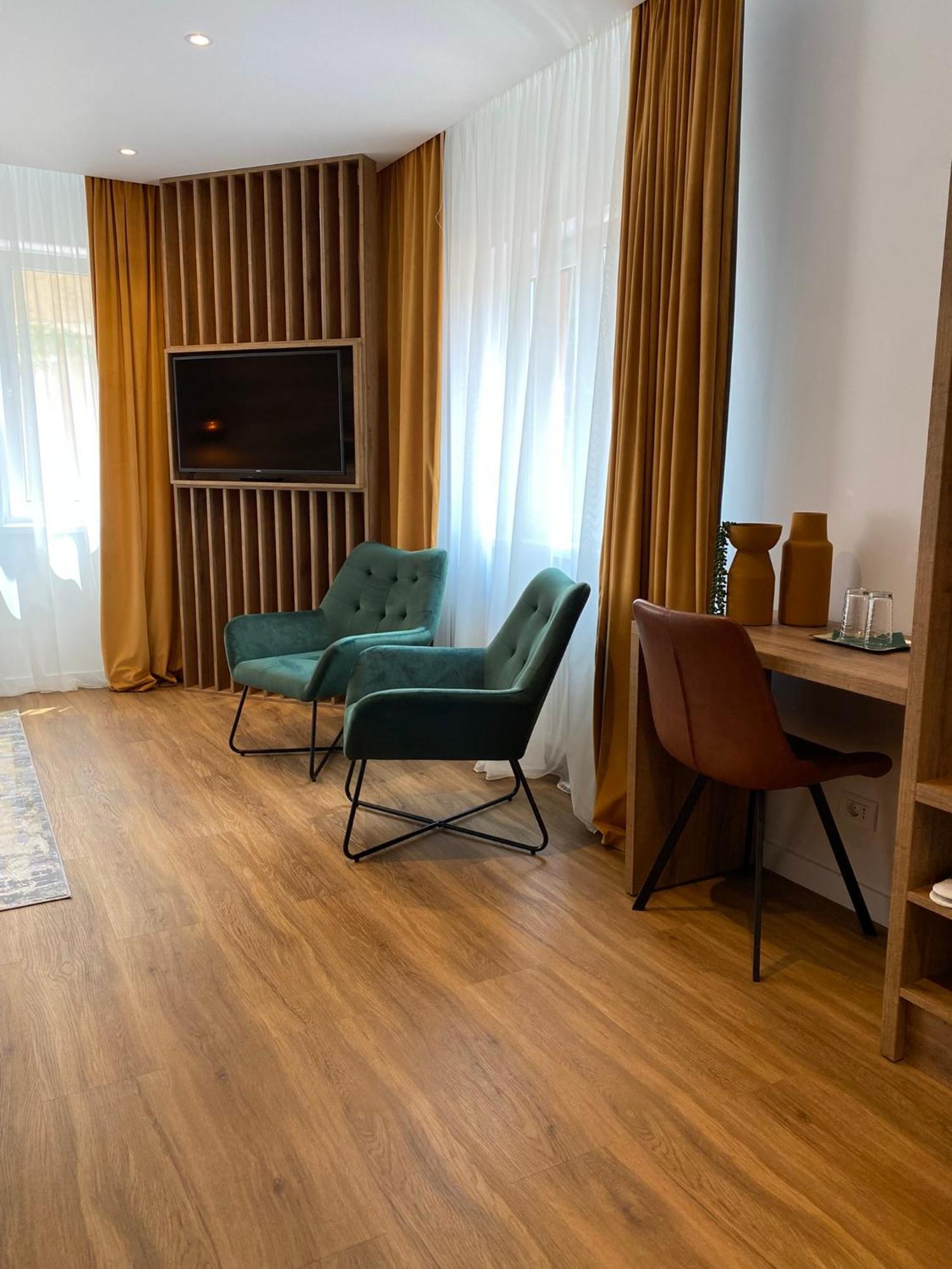 Hotel Casa Cristina à Braşov Extérieur photo