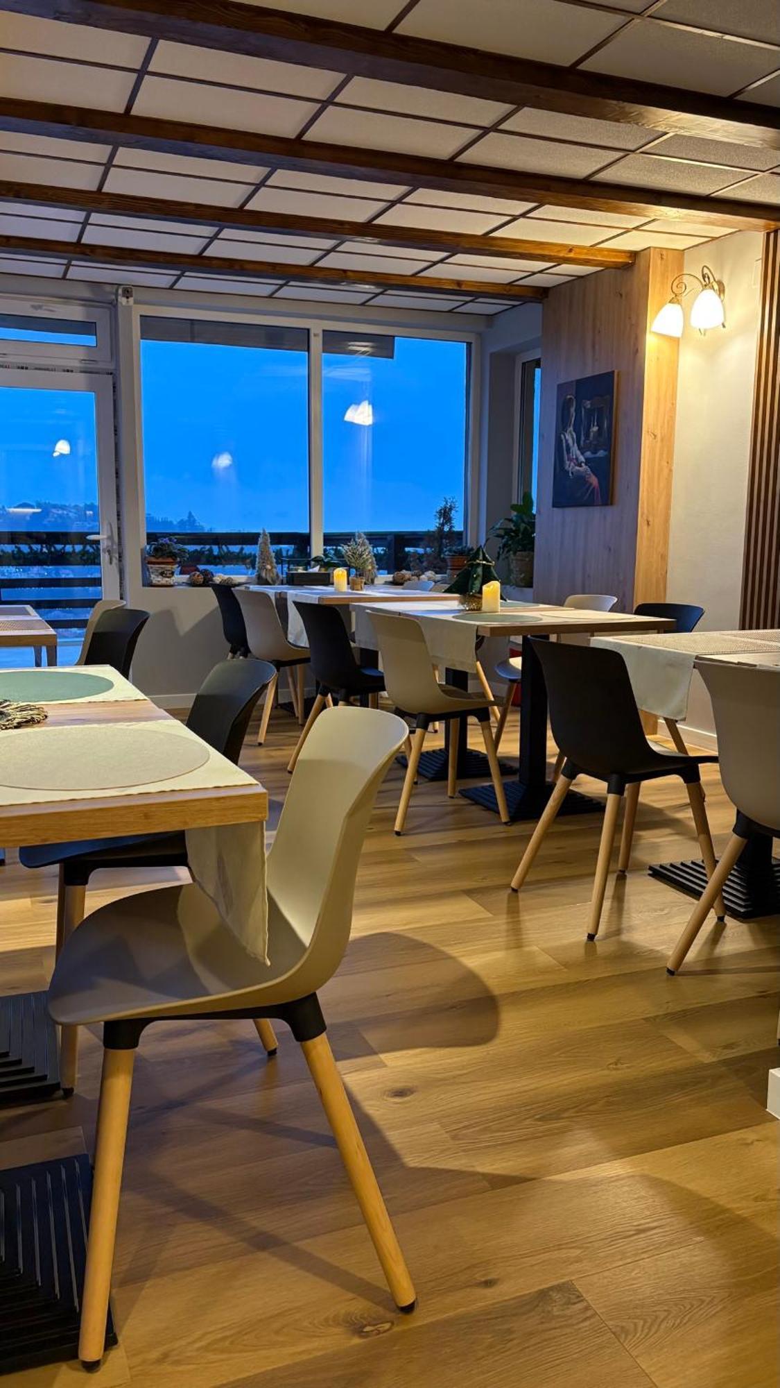 Hotel Casa Cristina à Braşov Extérieur photo